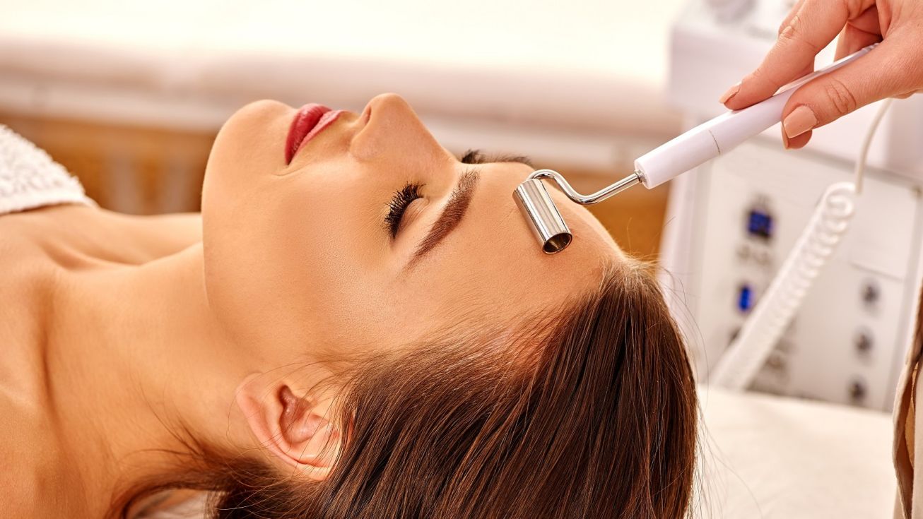 Femme soin médecine esthétique mésolift anti-âge