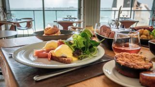 Buffet brunch