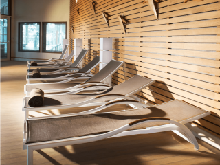 transats-piscine-thalasso-saint-jean-demonts-5ee2094a7d6ff.jpeg